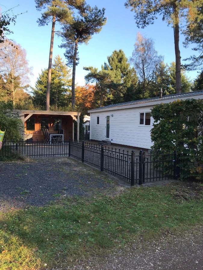 Chalet Bosrand 42 Park Veluwshof 6 P Hoenderloo Exteriör bild